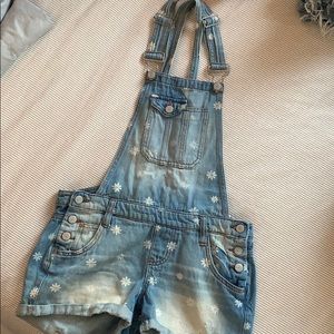 Flower overalls ☀️☀️